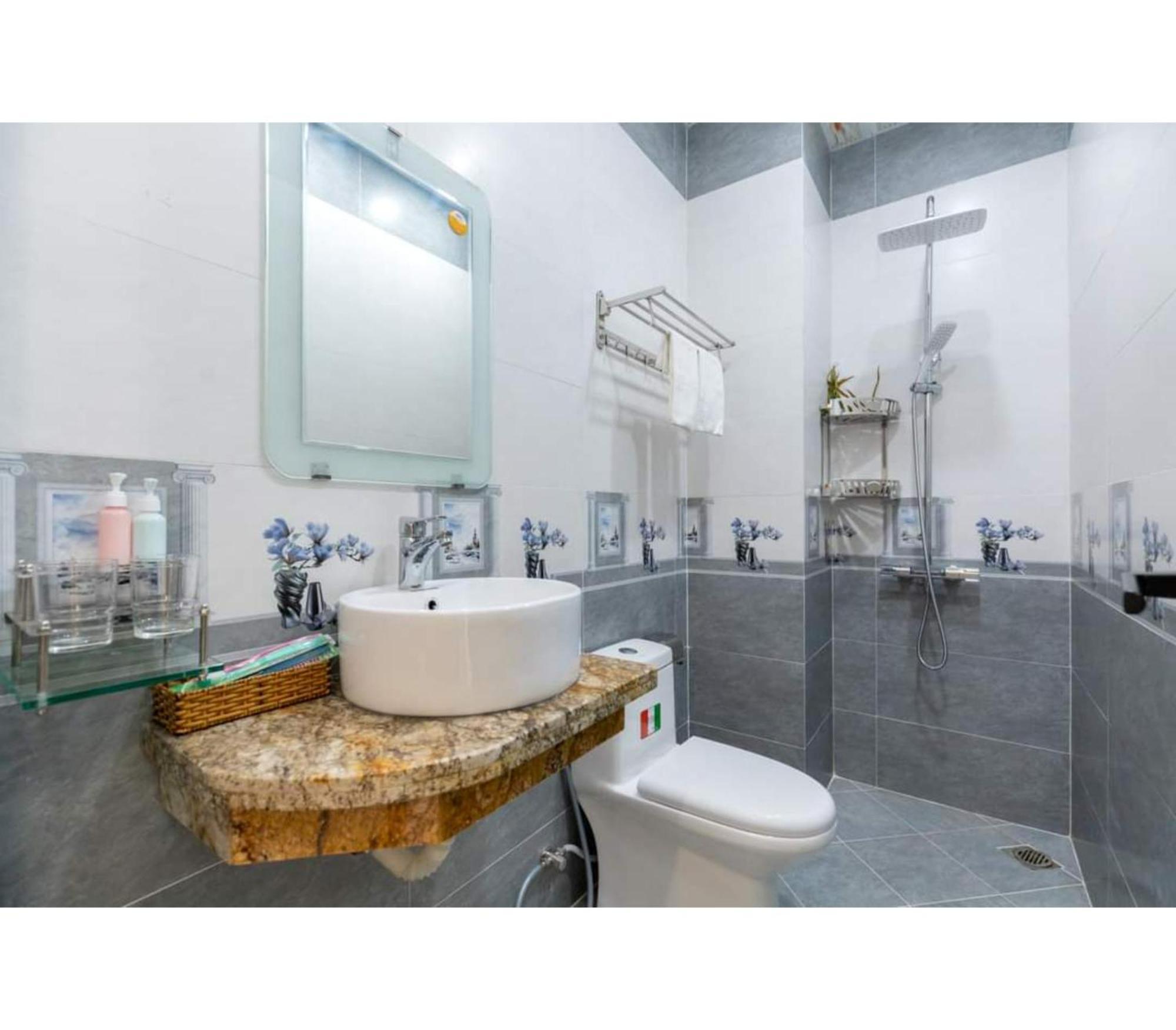 Oyo 1216 Ha Hotel Vung Tau Bagian luar foto